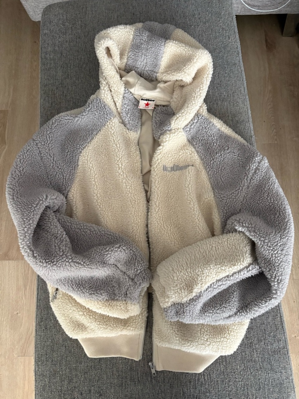 LOITER Sherpa Hooded Jacket in Cream & Light Gray